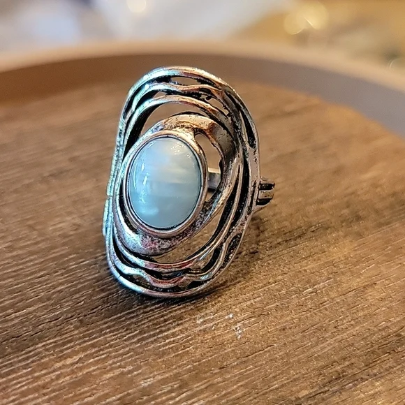 💥LAST ONE💥Eye of the Storm Blue Lace Agate Antiqued Silver Ring - Picture 7 of 9